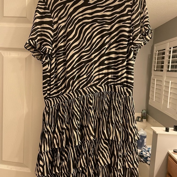 Dress medium zebra print - Picture 2 of 2